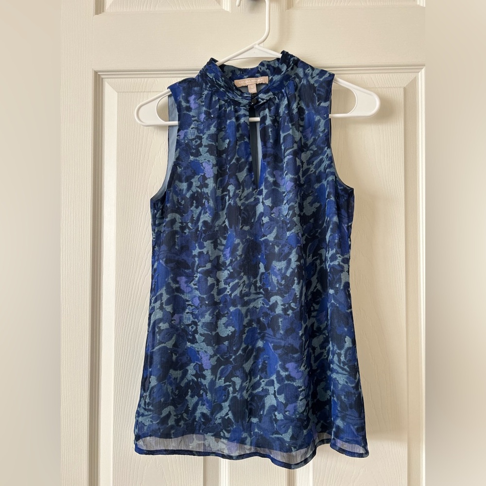 Banana Republic Blue Sleeveless Blouse Size 2